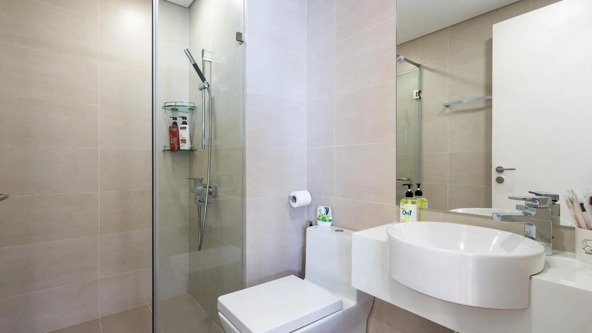 Rivergate - Central Apartment - Free Pool Gym Ho Chi Minh City 0*,  Vietnam